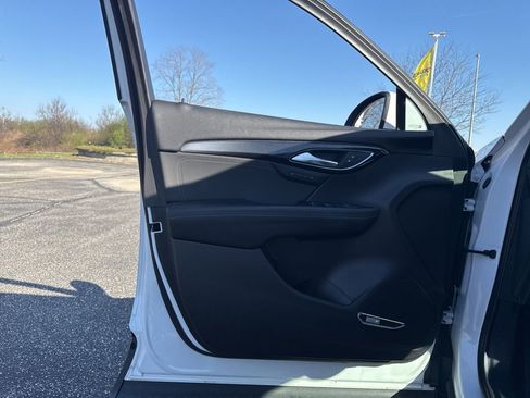 Used 2024 Buick Envision Preferred image 8