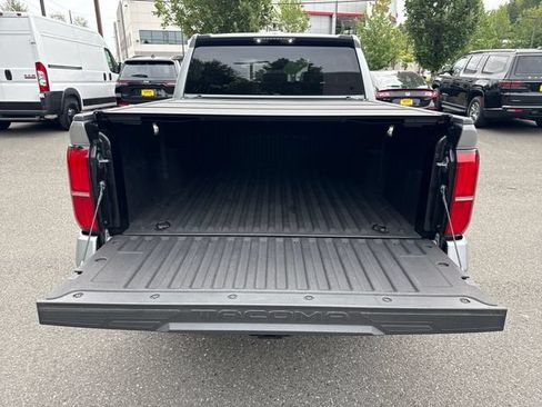 Used 2025 Toyota Tacoma SR5 AWD/4WD image 12