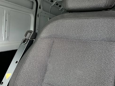 Used 2025 RAM ProMaster 2500 w/ Convenience Group FWD image 14