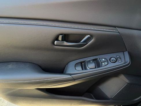 New 2025 Nissan Sentra S image 17