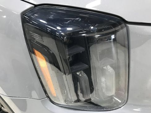 Used 2024 Kia Telluride SX Prestige X-Pro AWD/4WD image 30