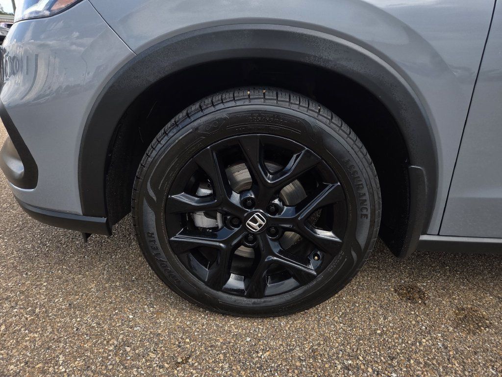 Certified 2024 Honda HR-V Sport image 24