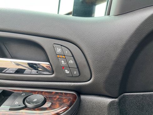 Used 2014 GMC Sierra 2500 Denali w/ Suspension Package, Off-Road image 16