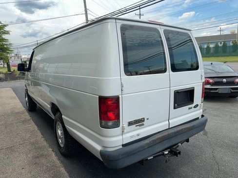 Used 2014 Ford E-350 and Econoline 350 Extended Super Duty w/ Power Group RWD image 4