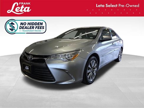 Used 2017 Toyota Camry XSE FWD image 1