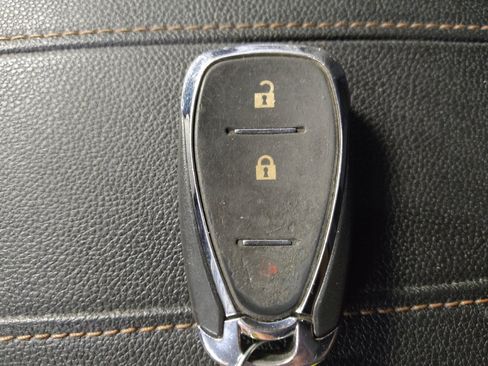 Used 2020 Chevrolet Traverse LS w/ LPO, Cargo Package FWD image 32