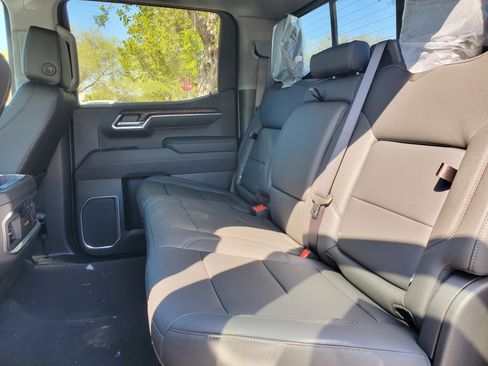New 2026 GMC Sierra 1500 SLT w/ SLT Premium Plus Package AWD/4WD image 7