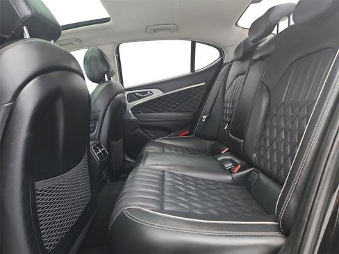 Used 2019 Genesis G70 2.0T Advanced w/ Dynamic Package image 23