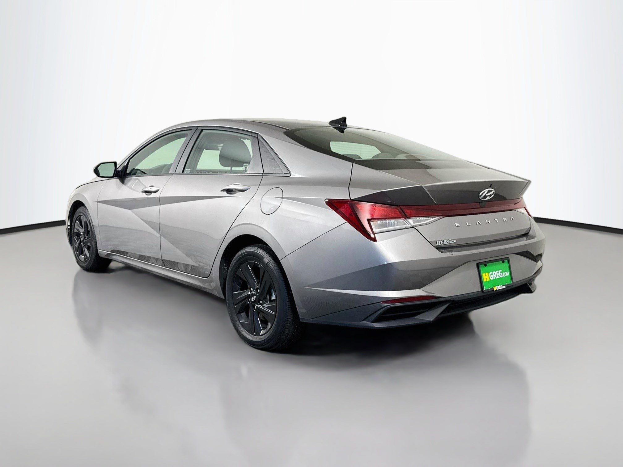 Used 2022 Hyundai Elantra SEL w/ Convenience Package FWD image 7