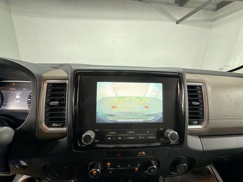 Used 2022 Nissan Frontier SV RWD image 14