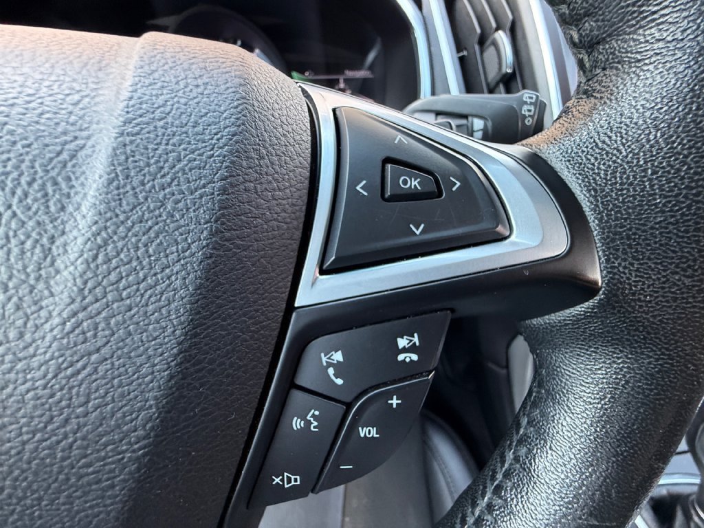 Used 2017 Ford Edge Sport w/ Technology Package AWD/4WD image 24
