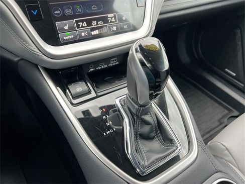 Used 2025 Subaru Outback Limited image 15