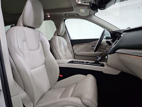 Used 2022 Volvo XC90 T6 Inscription w/ Advanced Package image 23