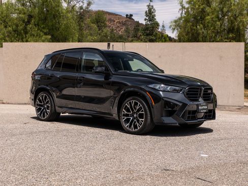 Used 2024 BMW X5 M Competition w/ Executive Package AWD/4WD image 3