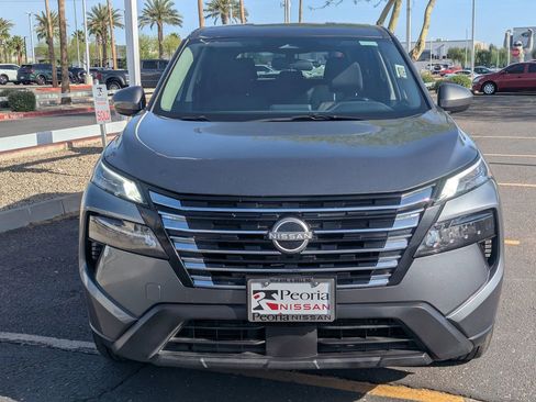 Certified 2025 Nissan Rogue SV AWD/4WD image 9