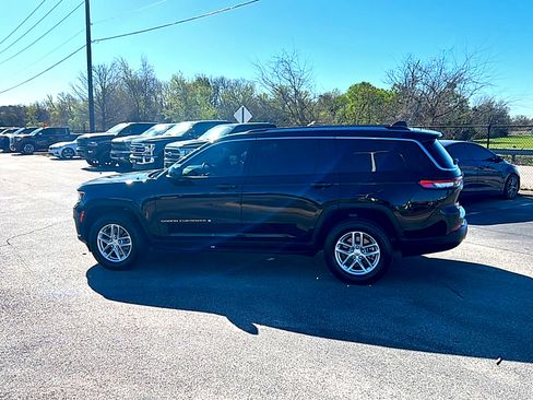 Used 2021 Jeep Grand Cherokee L Laredo w/ Luxury Tech Group I image 6