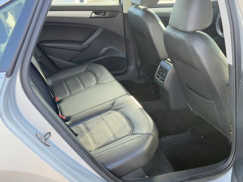 Used 2013 Volkswagen Passat TDI SE FWD image 15