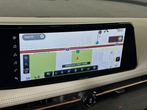 Used 2023 Nissan Ariya FWD image 21