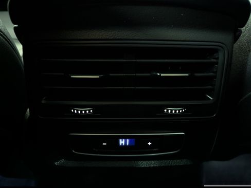 Used 2023 Audi Q7 3.0T Premium Plus w/ Premium Plus Package image 27