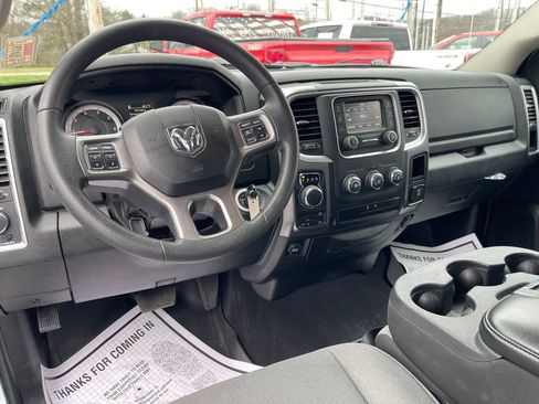 Used 2023 RAM 1500 Classic SLT image 11