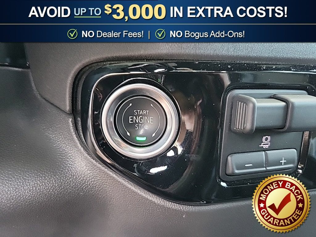 Used 2025 Chevrolet Silverado 1500 ZR2 w/ Technology Package AWD/4WD image 25