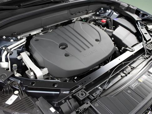 New 2025 Volvo XC60 B5 Ultra w/ Protection Package Premier image 34