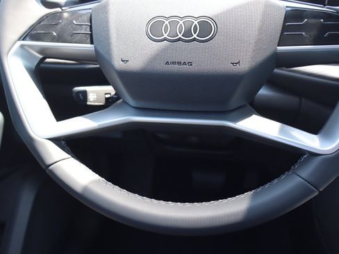 Used 2025 Audi Q5 Premium Plus w/ Premium Plus AWD/4WD image 16