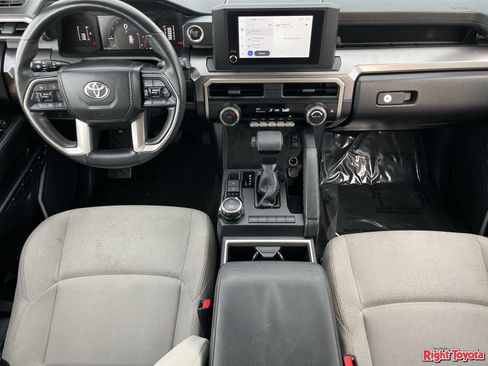 Certified 2025 Toyota 4Runner SR5 AWD/4WD image 16