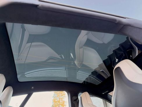 Used 2019 Tesla Model S Long Range image 20