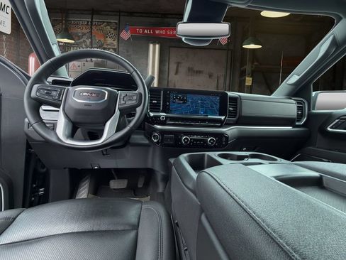 Certified 2025 GMC Sierra 1500 SLT AWD/4WD image 21