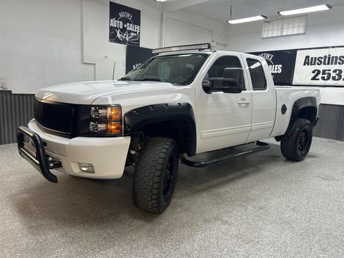 Used 2013 Chevrolet Silverado 1500 LT w/ All-Star Edition AWD/4WD image 3