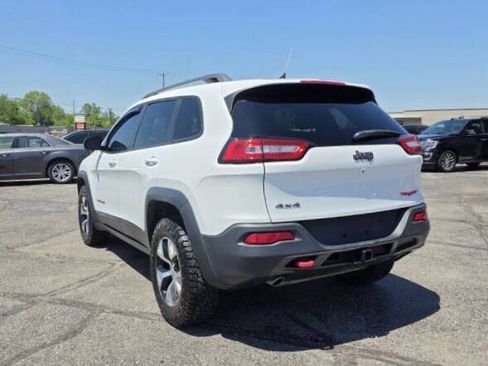 Used 2015 Jeep Cherokee Trailhawk w/ Comfort/Convenience Group AWD/4WD image 4
