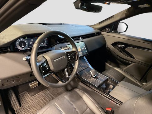 Used 2025 Land Rover Range Rover Evoque Dynamic SE image 26