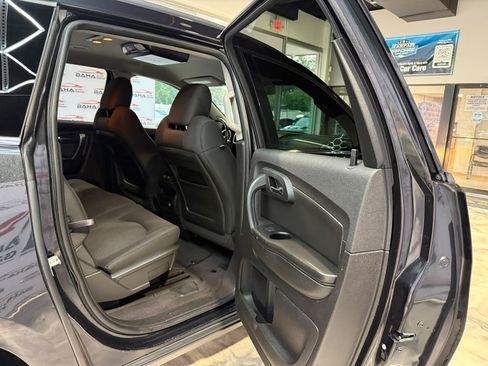 Used 2012 Chevrolet Traverse LT FWD image 40
