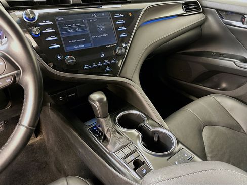 Used 2019 Toyota Camry XSE FWD image 26