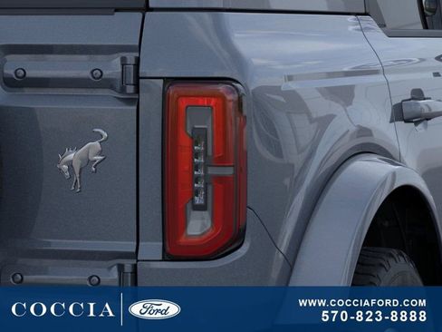 New 2025 Ford Bronco Outer Banks AWD/4WD image 23