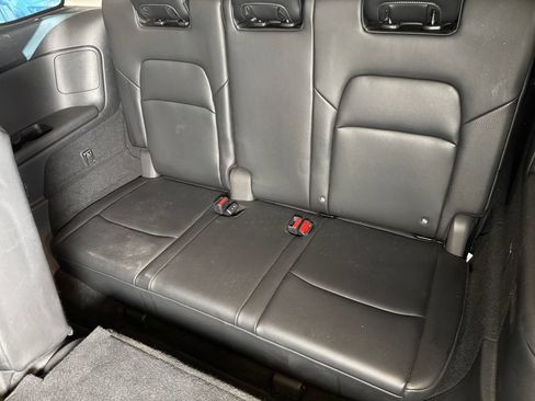 Used 2022 Nissan Pathfinder SL AWD/4WD image 22