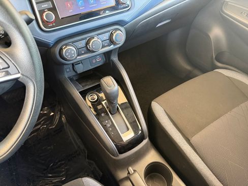 Used 2025 Nissan Versa SV FWD image 39