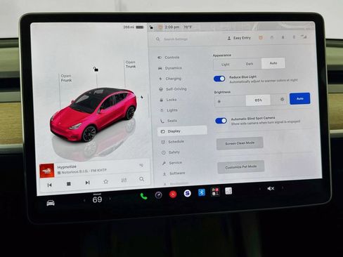 Used 2023 Tesla Model Y Long Range AWD/4WD image 43