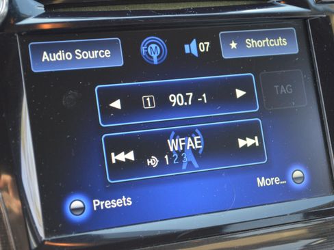 Used 2016 Honda Odyssey Touring Elite image 21
