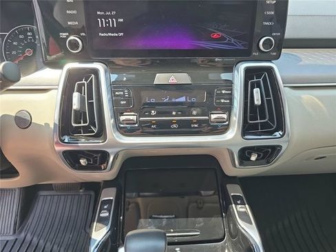 Used 2022 Kia Sorento SX AWD/4WD image 29