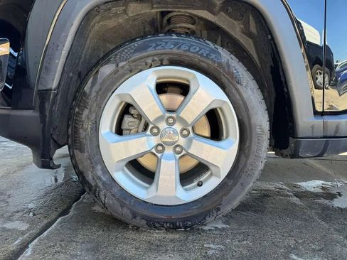 Used 2020 Jeep Compass Latitude w/ Cold Weather Group AWD/4WD image 21