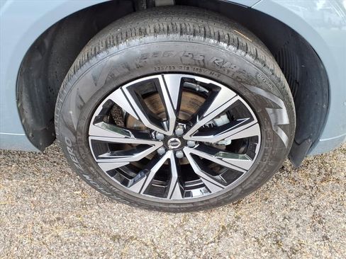 Used 2023 Volvo XC60 B5 Plus w/ Climate Package AWD/4WD image 8