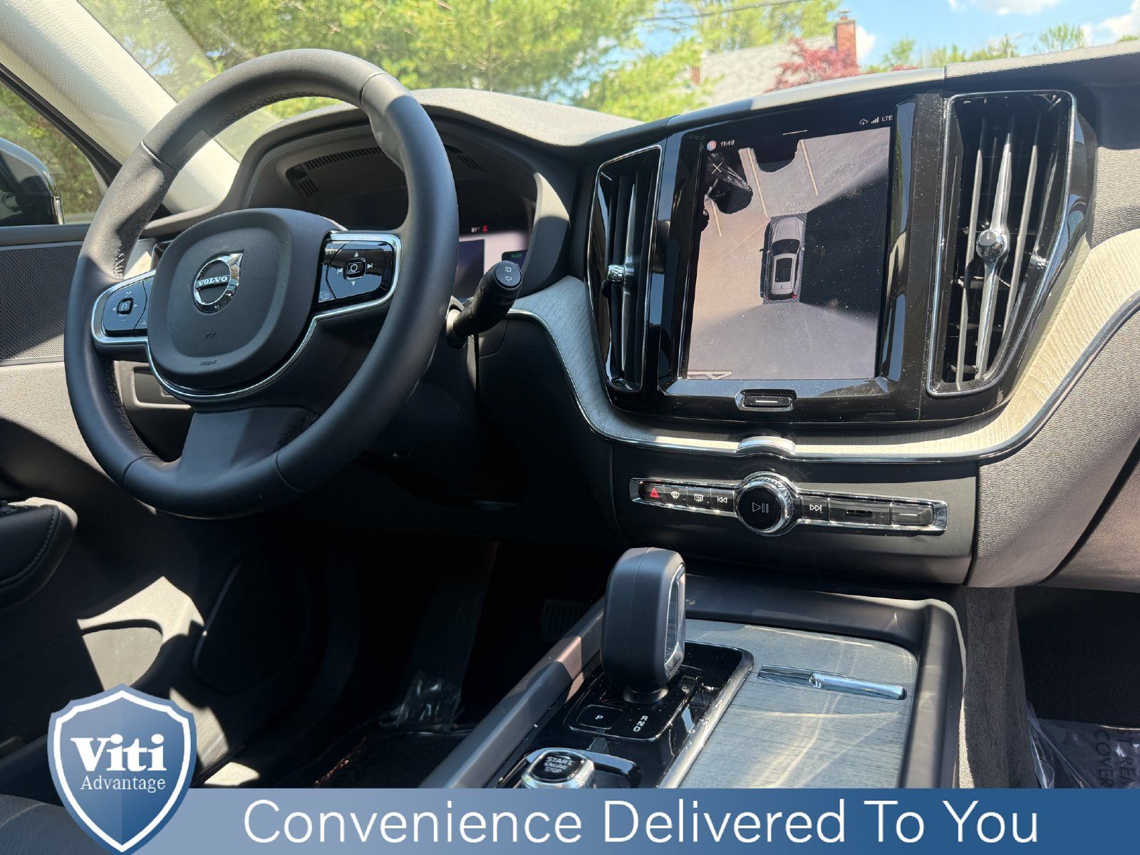 Certified 2025 Volvo XC60 T8 Plus w/ Protection Package Premier AWD/4WD image 32