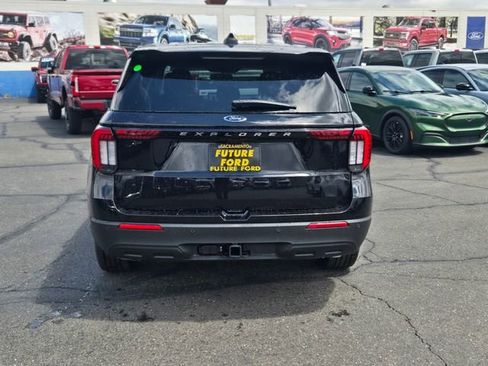 New 2026 Ford Explorer Active RWD image 5