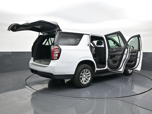 Used 2021 Chevrolet Tahoe LS RWD image 29