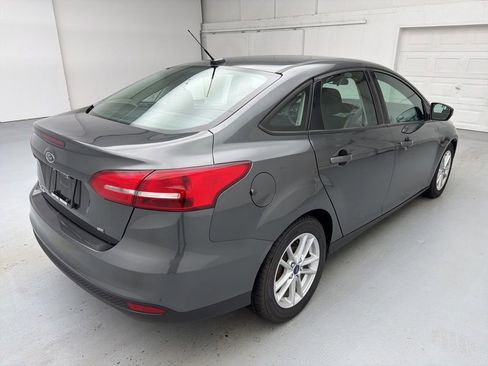 Used 2017 Ford Focus SE image 11