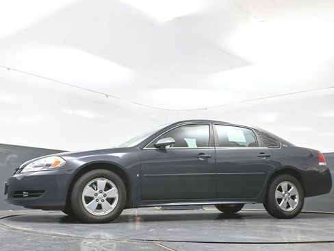 Used 2009 Chevrolet Impala LS FWD image 46