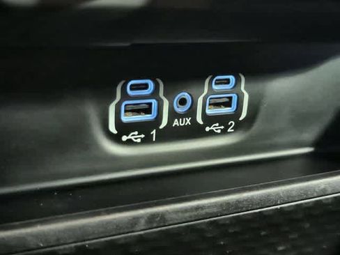 Used 2022 RAM 2500 Big Horn w/ Night Edition AWD/4WD image 16