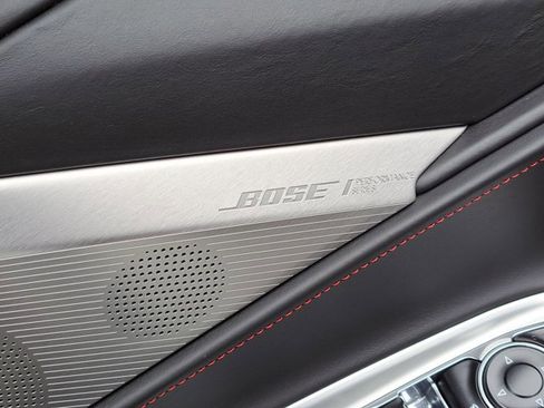 Used 2022 Chevrolet Corvette Stingray Premium Conv w/ Z51 Performance Package image 17